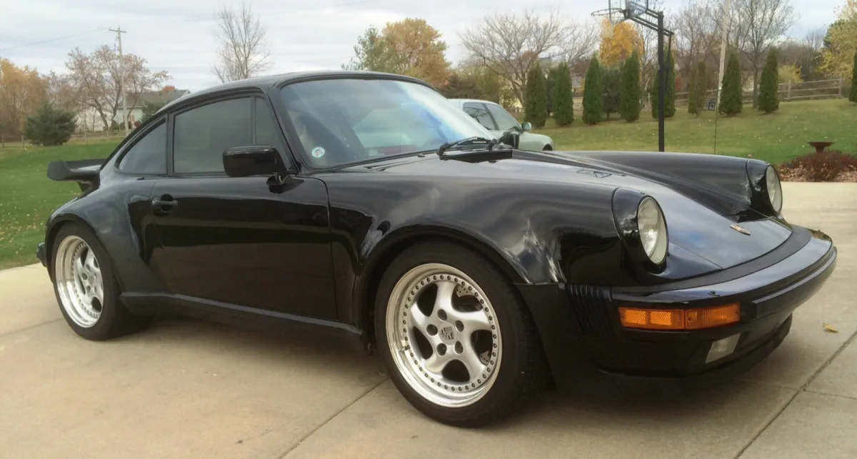 1985 PORSCHE 911